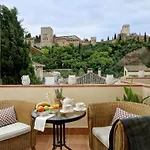 Chezmoihomes Alhambra Penthouse 2 private terraces