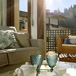 Chezmoihomes Alhambra Penthouse 2 private terraces