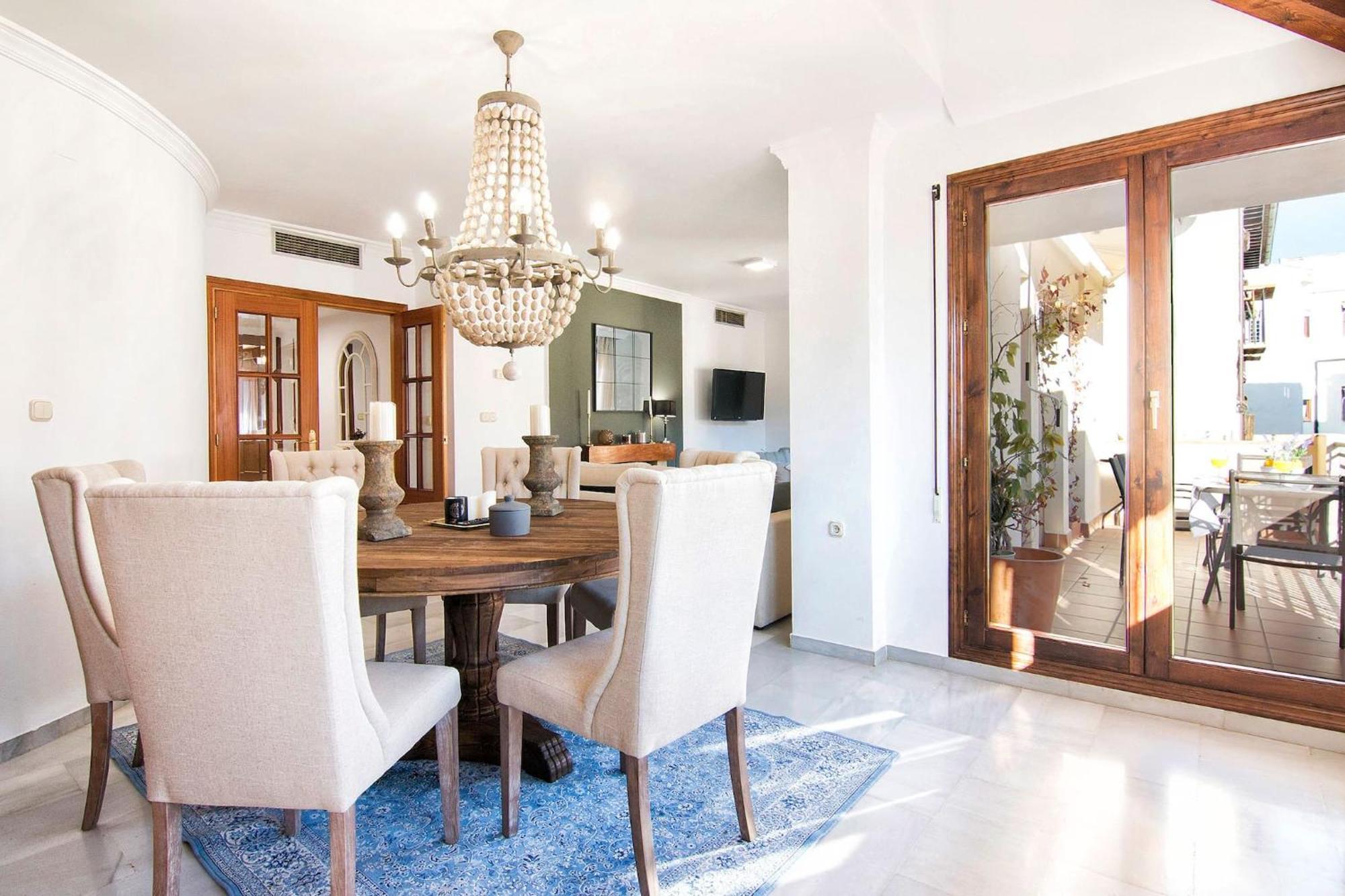 Chezmoihomes Alhambra Penthouse 2 Private Terraces *