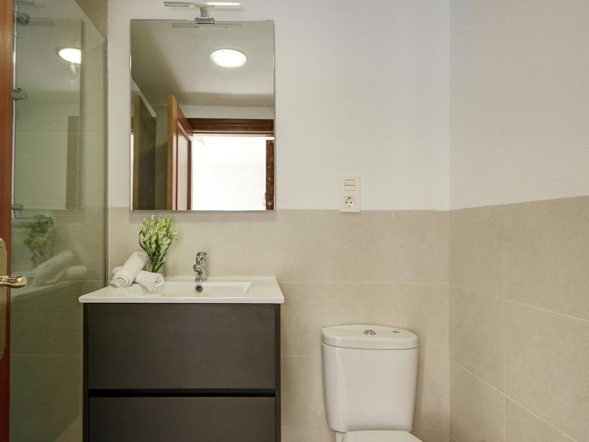 Chezmoihomes Alhambra Penthouse 2 Private Terraces